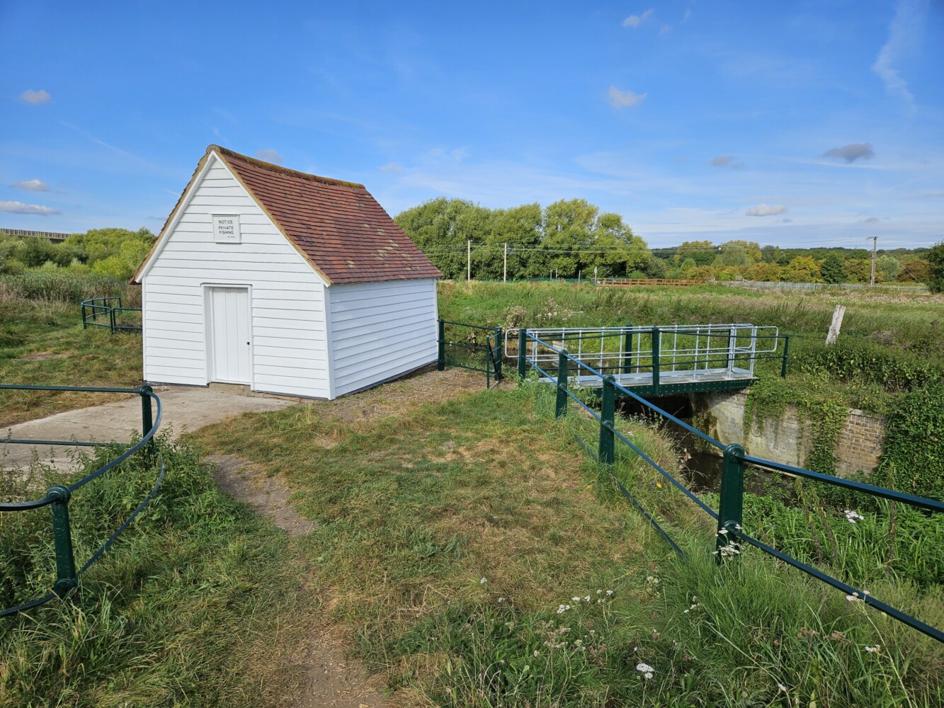 New River White House Sluice Gate, Hertfordshire